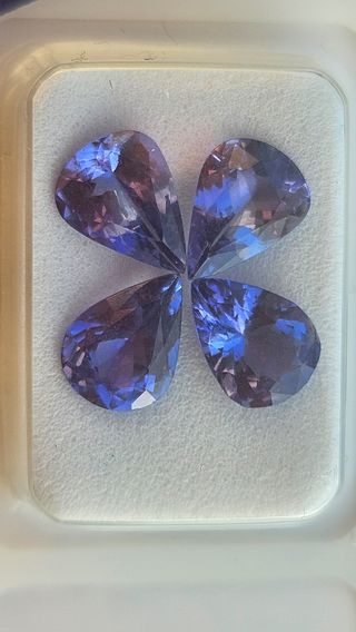 4 Tanzaniti taglio a goccia - 3.44 ct certificata