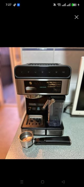 Cafetera Nespresso semi automática nueva