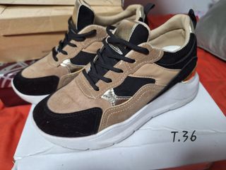 Zapatillas beige y negras - Talla 36