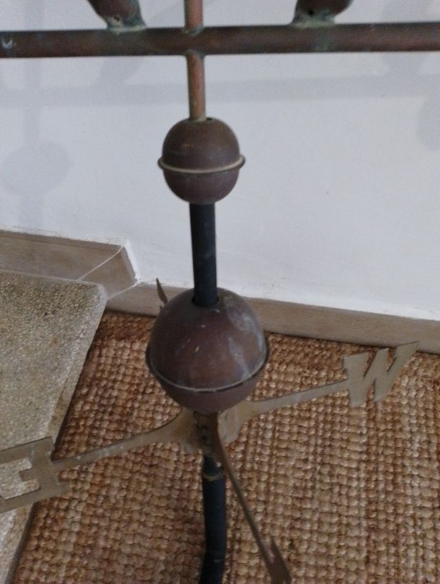 Banderuola vintage a forma di cavallo in metallo