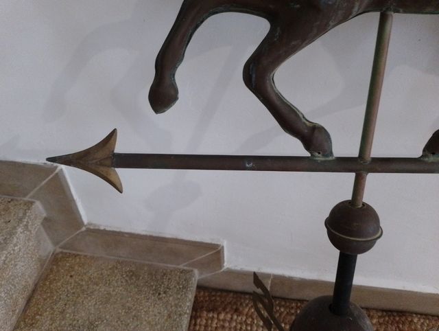 Banderuola vintage a forma di cavallo in metallo