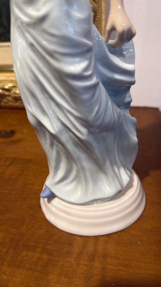 FIGURA DAMA TENGRA