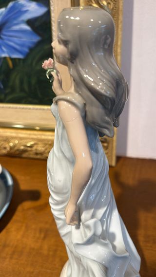 FIGURA DAMA TENGRA