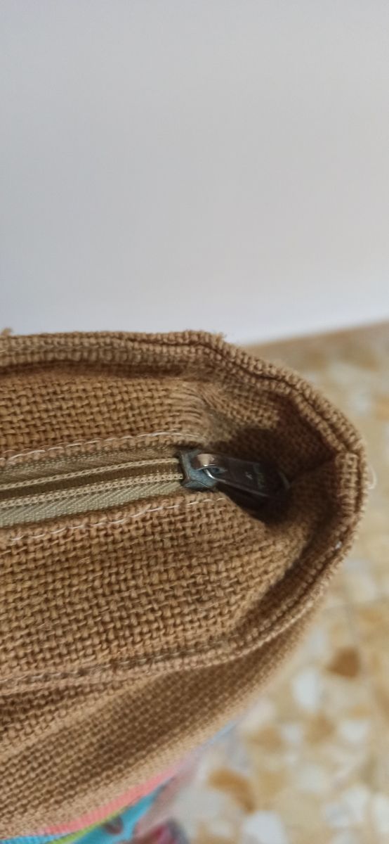 Borsa estiva multicolor in paglia