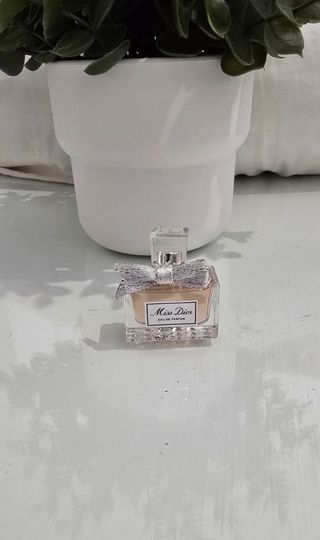 Miss Dior Eau de Parfum Miniatura