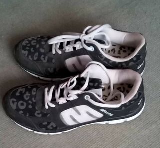 Zapatillas Adidas - Talla 39