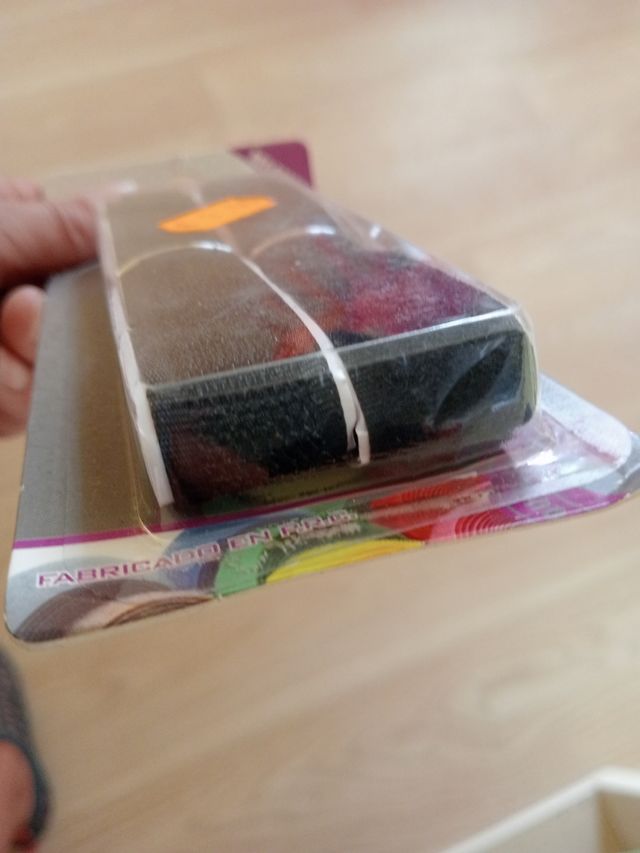 Velcro: 2 cintas + retazos