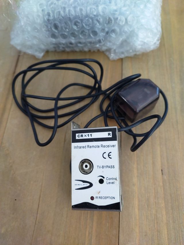CRX11:Transmisor y Receptor IR (mando a distancia)