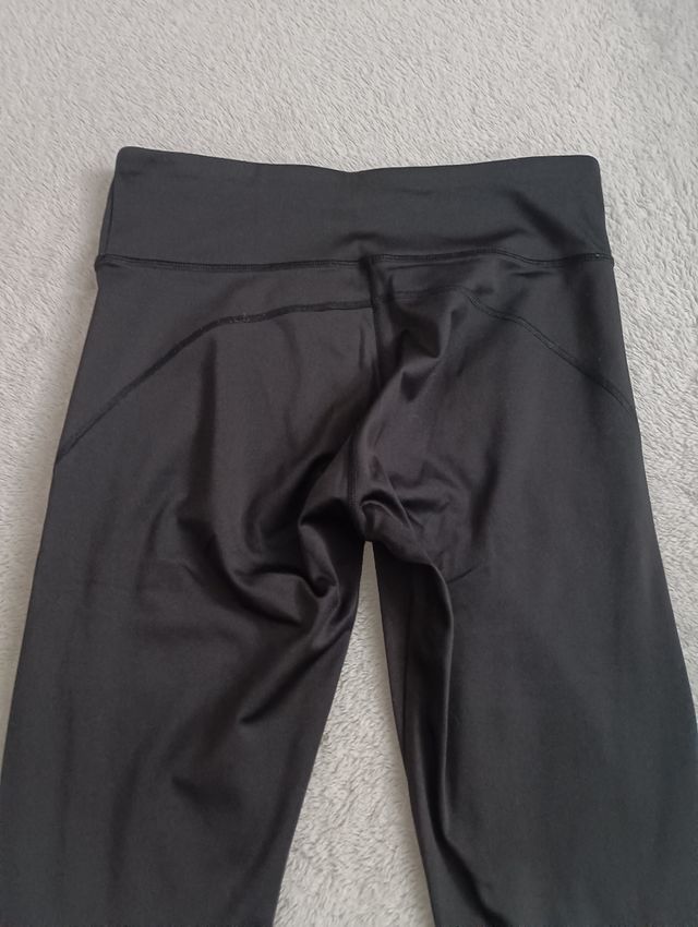 Leggins negros  talla M en buen estado.