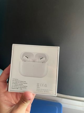 AirPods Pro Apple - Blancos