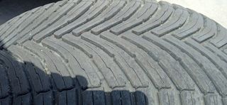 Neumático Bridgestone 235/60/18/107V