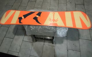 Tavola Snowboard Salomon The Villain 143