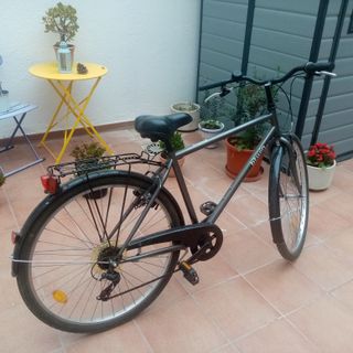 Bicicleta paseo Btwin Gris