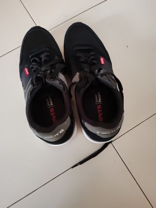 Zapatillas Levi's urbanas