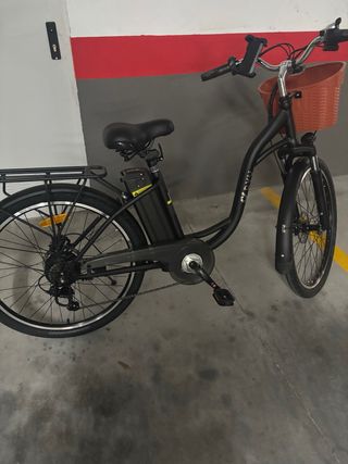 DYU c6 Adult electric bike. 26” brand new.