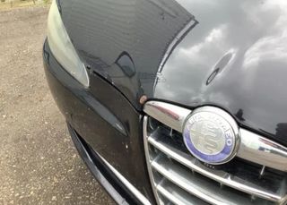 Embellecedor capo Alfa 147