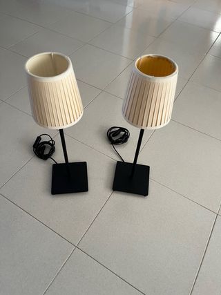 2 Lámparas Ikea mesita noche.