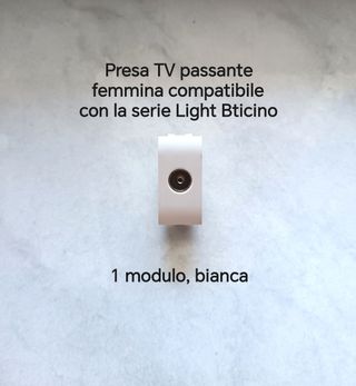 Presa TV passante compatibile con serie Light