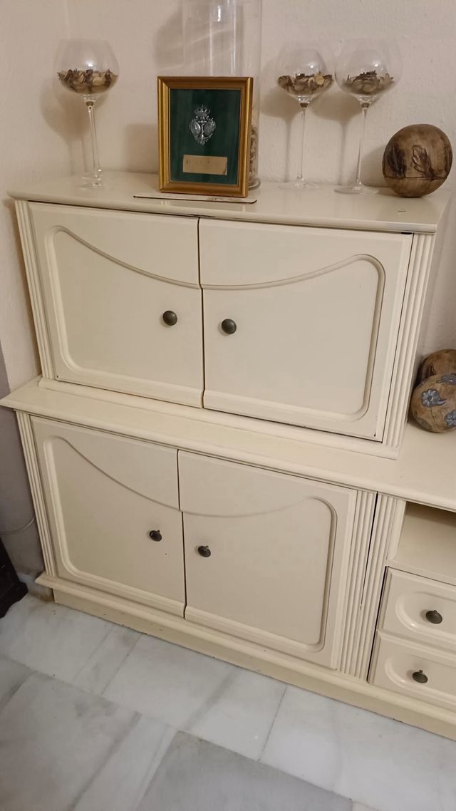 Mueble de madera gris y beige - 6 cajones