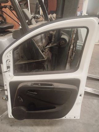 Puertas delanteras y traseras Fiat Fiorino