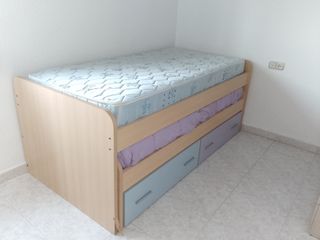 Cama infantil madera beige con cajones