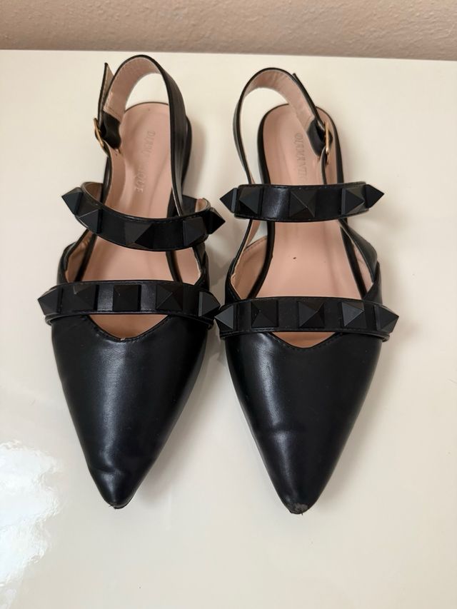 Ballerine nere con borchie - Scarpe punta