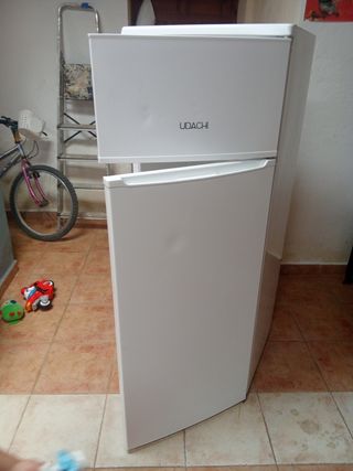Nevera UDA CHI - Refrigerador