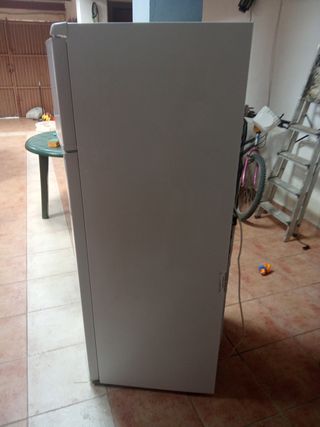 Nevera UDA CHI - Refrigerador