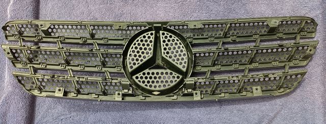 Calandra/rejilla/perrilla Mercedes Benz
