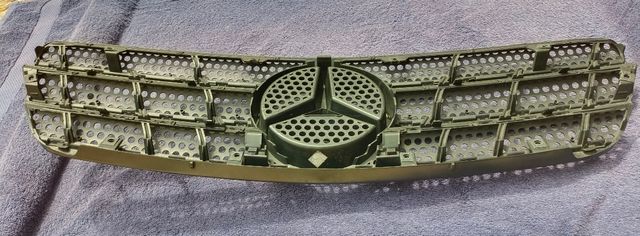 Calandra/rejilla/perrilla Mercedes Benz