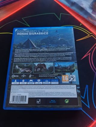 Jurassic World Evolution PS4  versione 
ITA