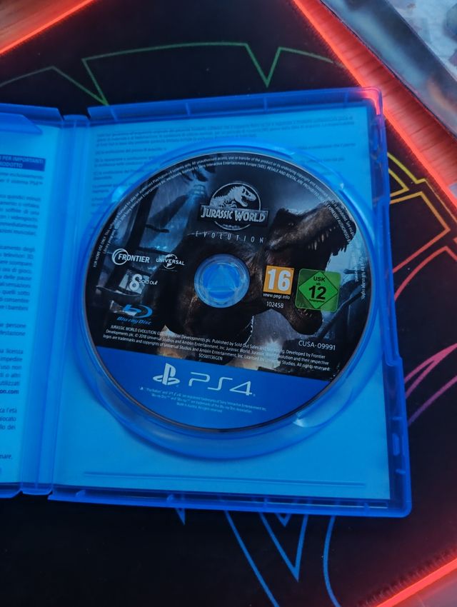 Jurassic World Evolution PS4  versione  ITA