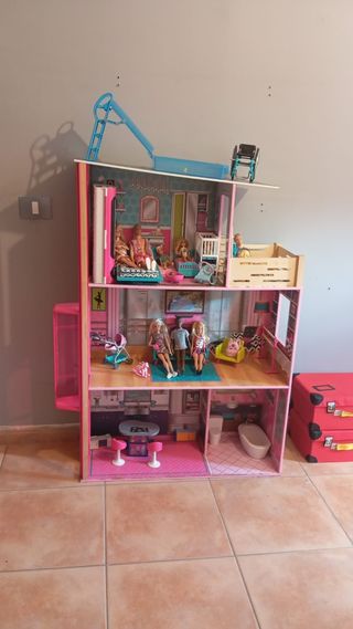 Casa Muñecas Barbie 3 pisos con muebles incluidos