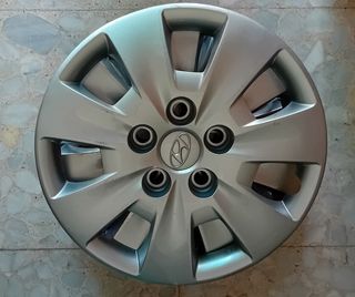 3 Tapacubos Hyundai - Plateados