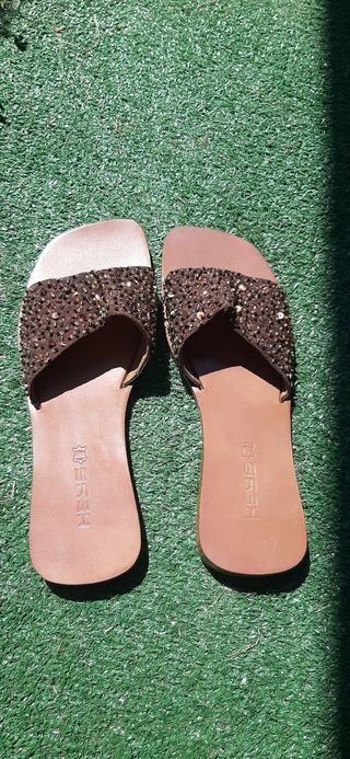 Ciabattine Keys marroni con brillantini