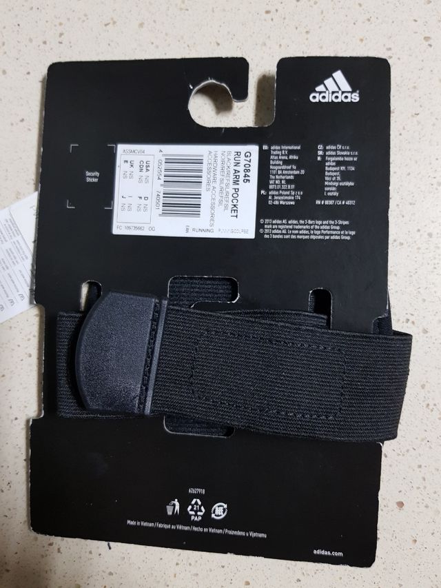 Brazalete adidas,running,caza,deportes