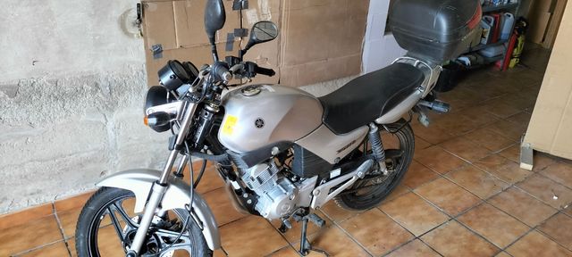 Yamaha YBR 125 Motocicleta