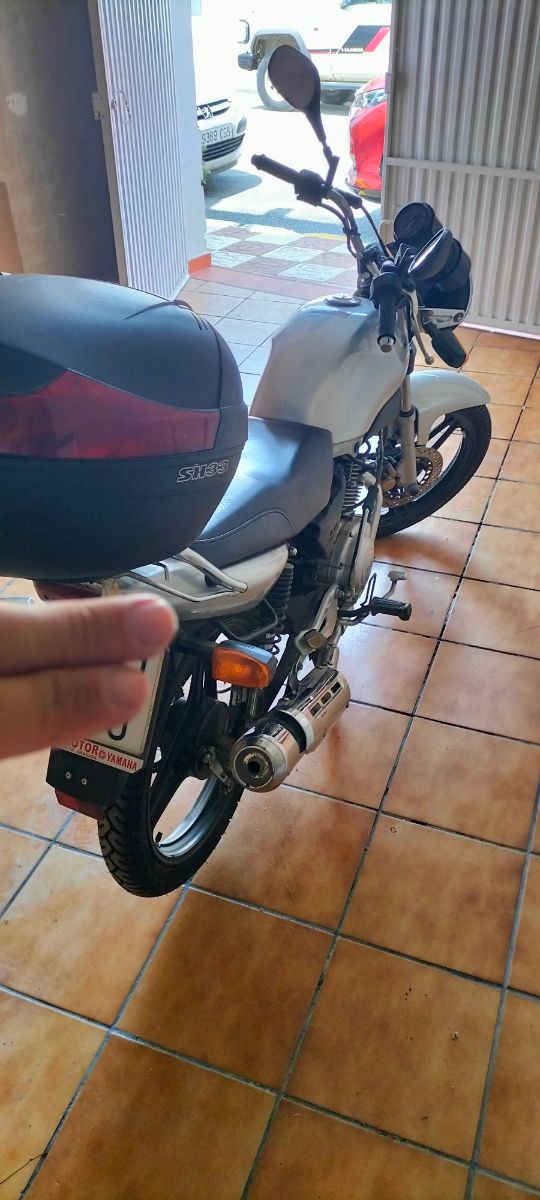 Yamaha YBR 125 Motocicleta