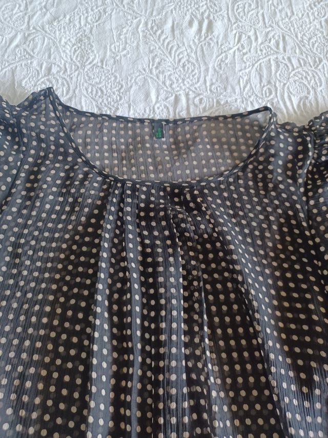 Blusa Benetton lunares