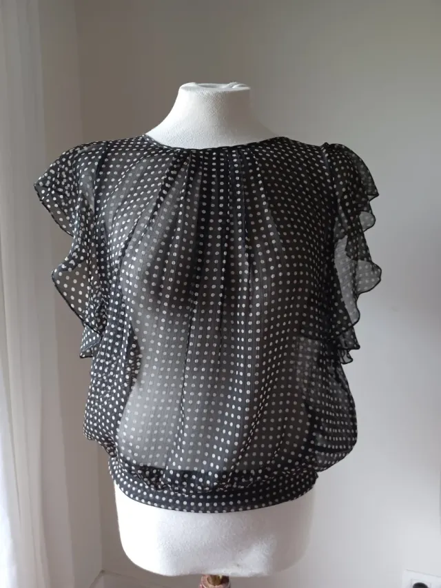 Blusa Benetton lunares