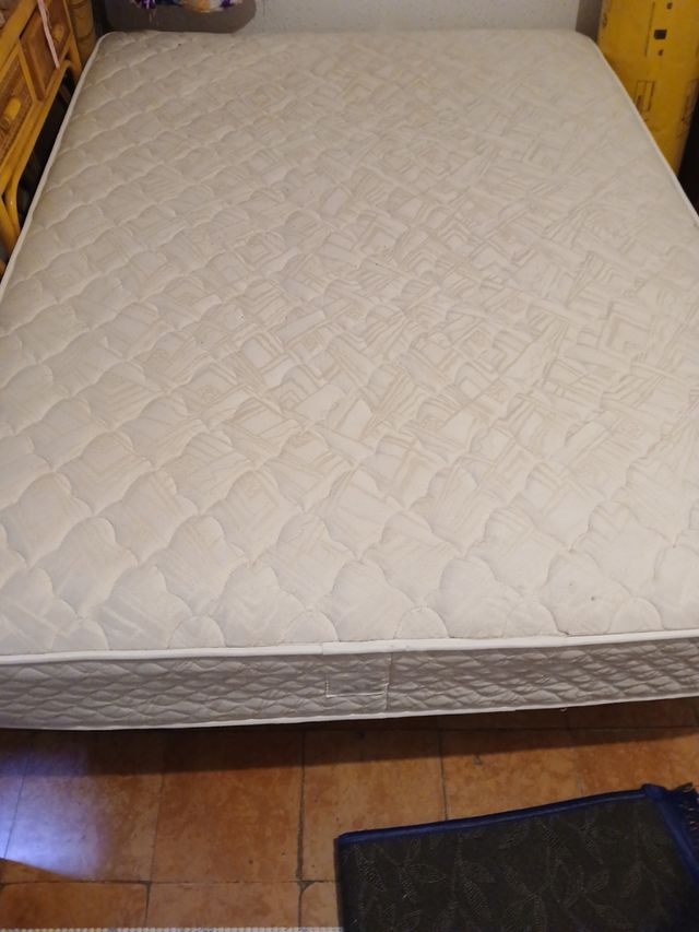 Colchón de matrimonio