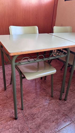 Mesas+sillas escuela (18+14)