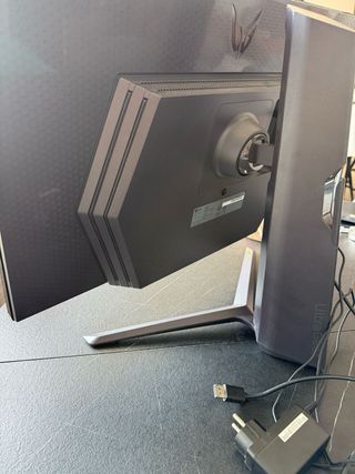 LG 27GR75Q-B Monitor Gaming Ultragear 27