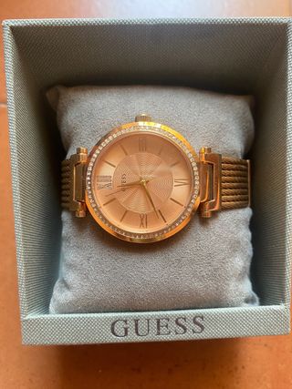 Reloj Guess sin estrenar. 