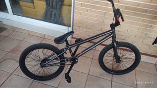 BMX Monty 301 negra mate