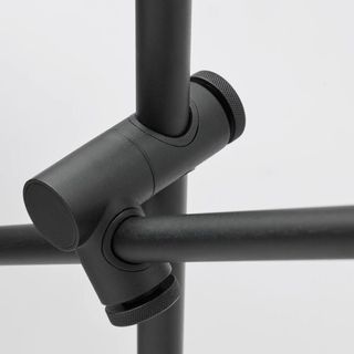 Lámpara pie Ikea negra SKURUP