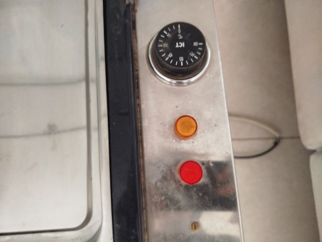 Calentador de alimentos - 4 bandejas