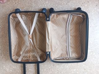 Maleta Rimowa plata - viaje