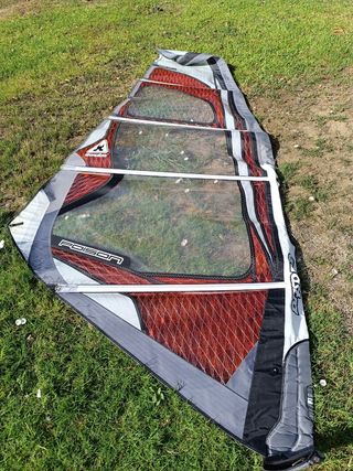 Attrezzatura per windsurf a onda intera 