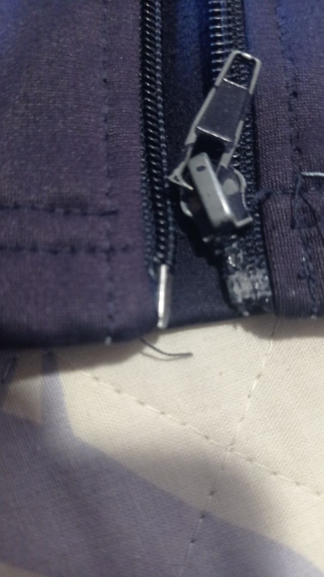 Chaqueta deportiva Amor de Dios talla 6